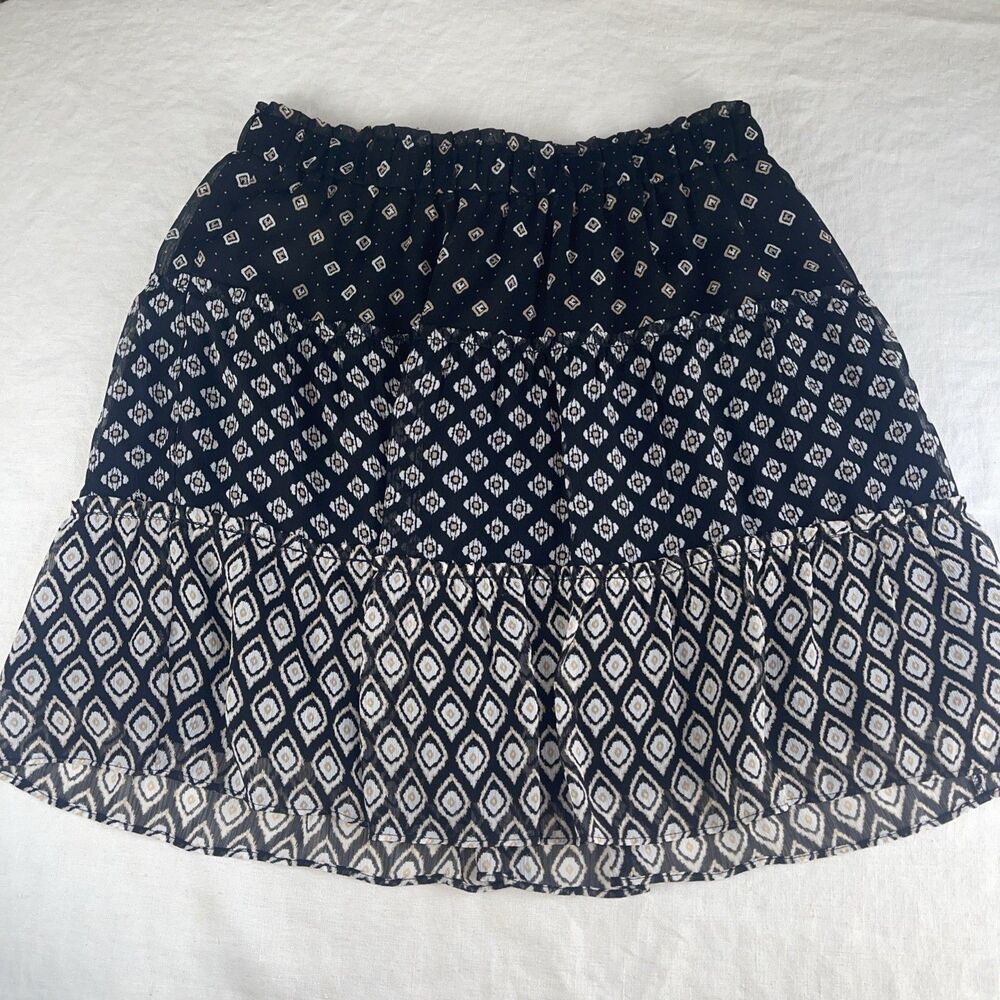 Loft Tiered Skirt Size Medium EUC -3 cute patterns!